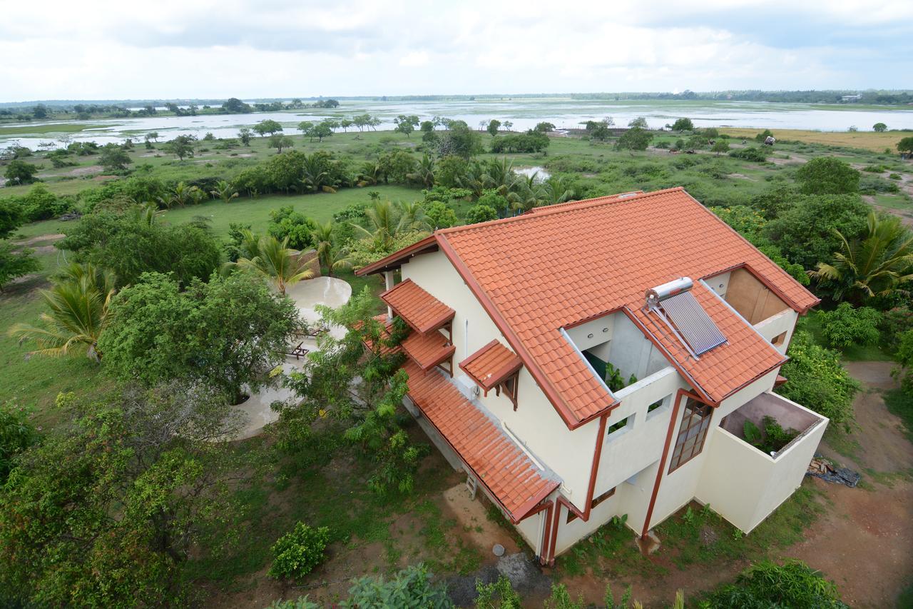 Villa Wild Lotus Yala Tissamaharama Esterno foto